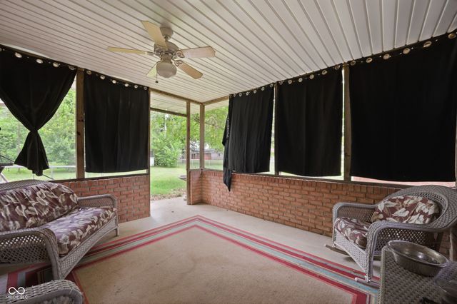 5670 S Rowena Court, Pendleton, IN 46064