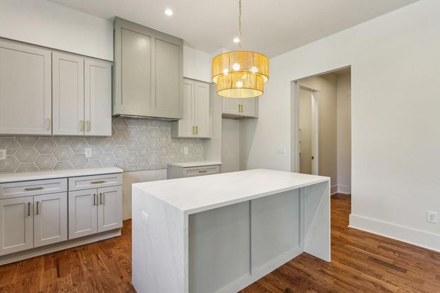 482 Majestic Oaks Place, Smyrna, GA 30082