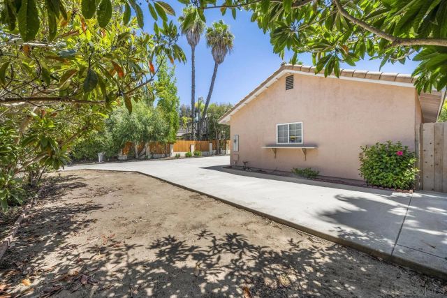 5431 W Lilac Rd, Bonsall, CA 92003