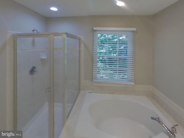 9851 BAYLINE CIR, Owings Mills, MD 21117