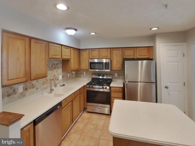 9851 BAYLINE CIR, Owings Mills, MD 21117