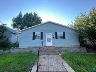 1125 N Spring Ave, Sioux Falls, SD 57104