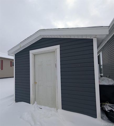 11219 Wildbrook Court, South Lyon, MI 48178