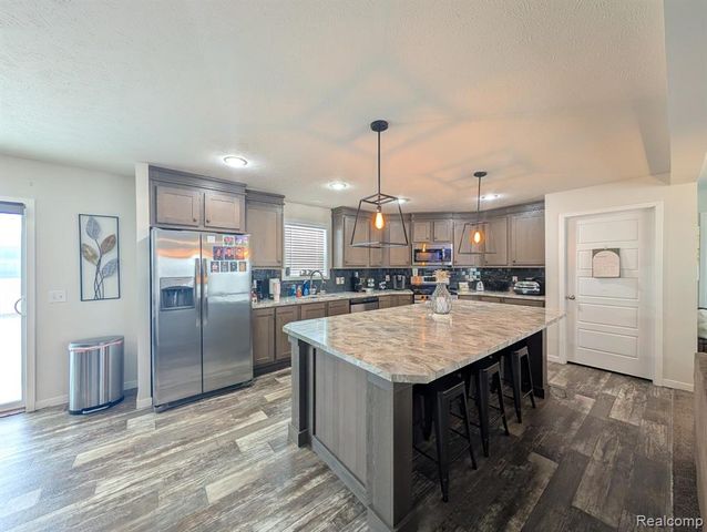 11219 Wildbrook Court, South Lyon, MI 48178