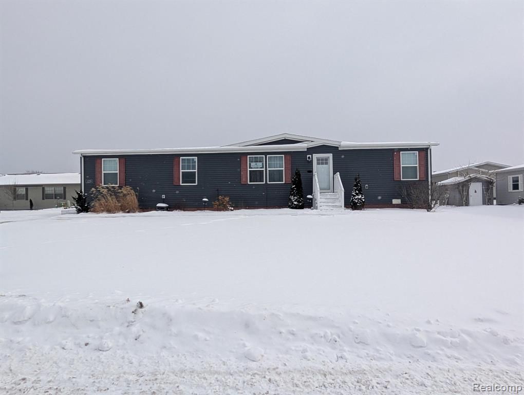 11219 Wildbrook Court, South Lyon, MI 48178