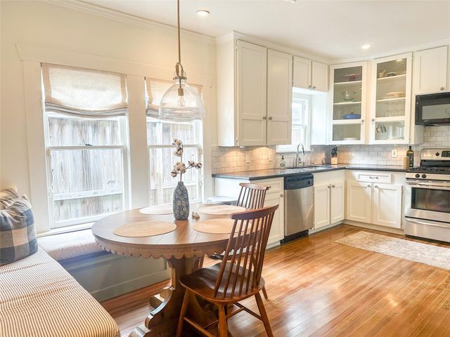 4006 Oak Ridge Street, Houston, TX 77009