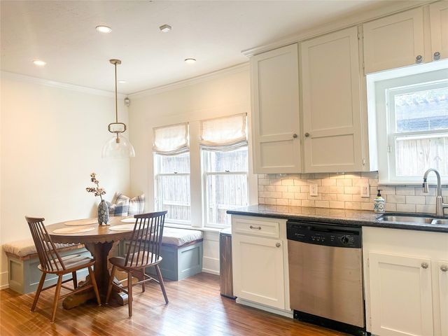 4006 Oak Ridge Street, Houston, TX 77009