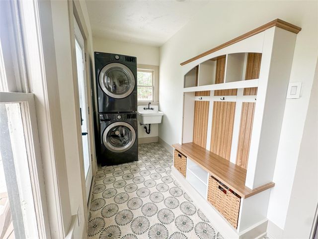 4006 Oak Ridge Street, Houston, TX 77009