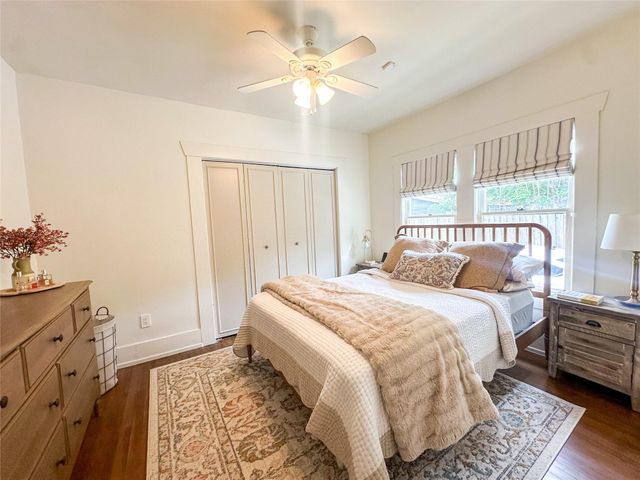 4006 Oak Ridge Street, Houston, TX 77009