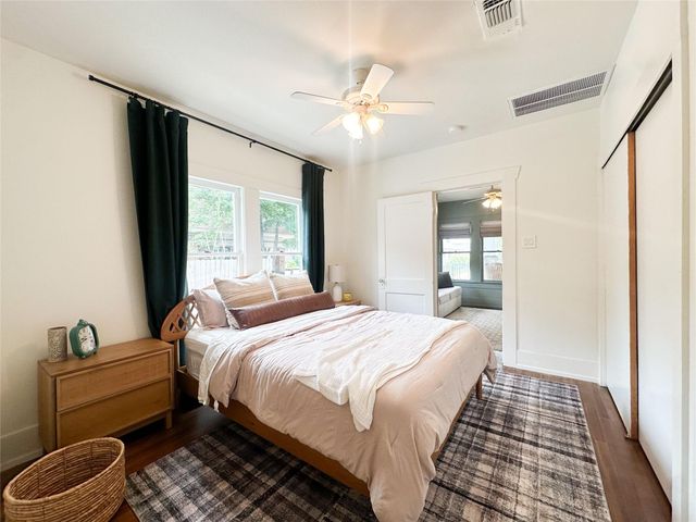 4006 Oak Ridge Street, Houston, TX 77009