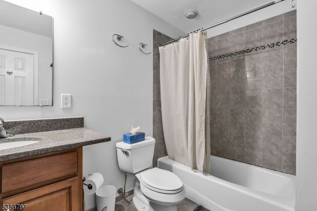 11 Andover Ave, Bridgewater Twp., NJ 08807