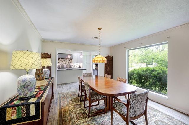 10902 Overbrook Lane, Houston, TX 77042
