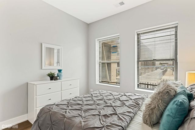 414 E 44th Street 2, Chicago, IL 60653