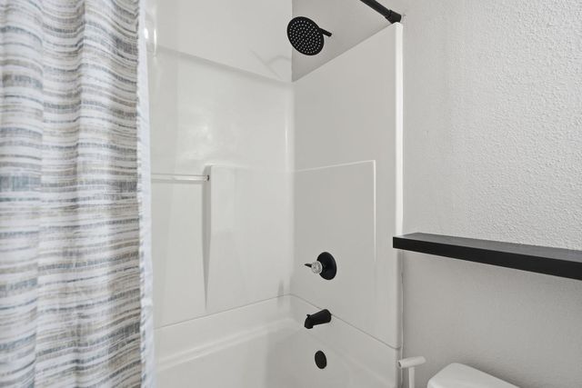 1017 E Redfield Road, Tempe, AZ 85283