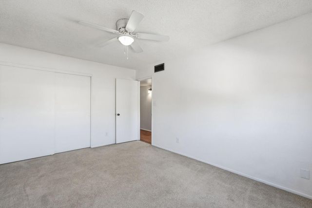 1017 E Redfield Road, Tempe, AZ 85283