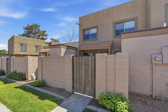 1017 E Redfield Road, Tempe, AZ 85283