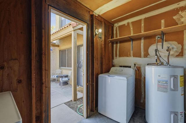 1017 E Redfield Road, Tempe, AZ 85283