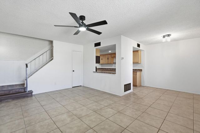 1017 E Redfield Road, Tempe, AZ 85283