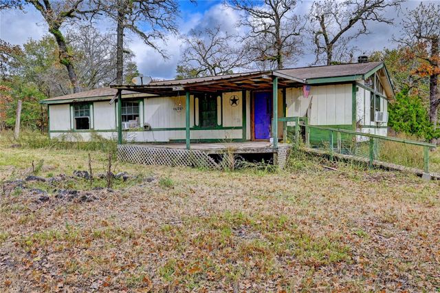 76 Oak Bend Drive, Huntsville, TX 77320