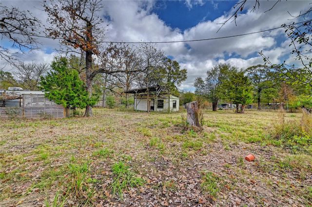 76 Oak Bend Drive, Huntsville, TX 77320