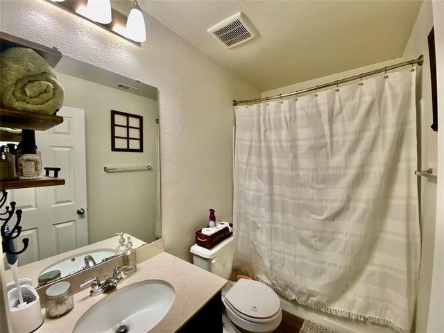 110 W Point WAY, Elgin, TX 78621