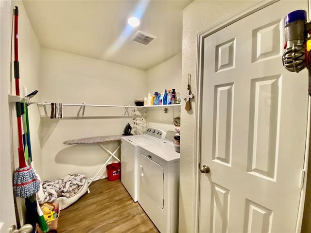110 W Point WAY, Elgin, TX 78621