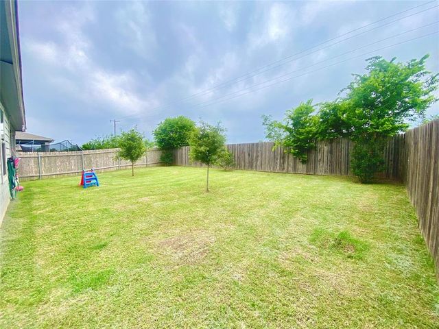 110 W Point WAY, Elgin, TX 78621