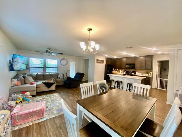 110 W Point WAY, Elgin, TX 78621