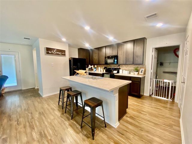 110 W Point WAY, Elgin, TX 78621