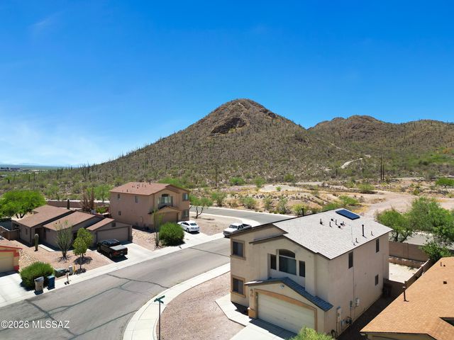 7230 S Camino Secreto, Tucson, AZ 85746