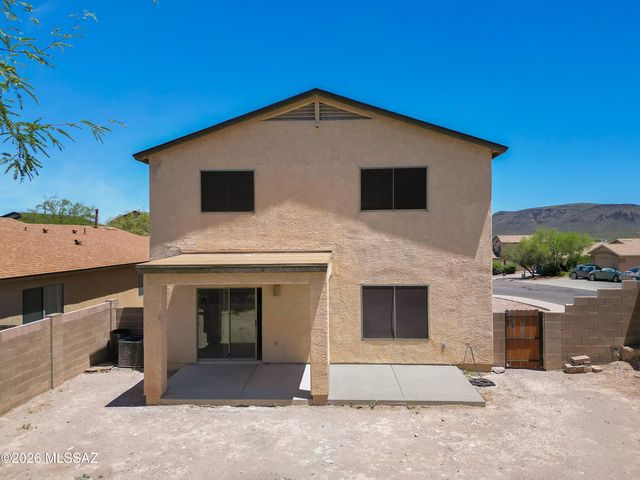 7230 S Camino Secreto, Tucson, AZ 85746