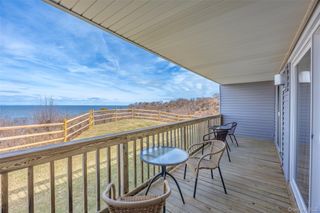 805 Bluffs Drive N, Baiting Hollow, NY 11933