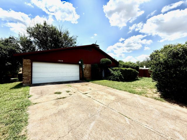 1909 Forestdale Drive, Richardson, TX 75081
