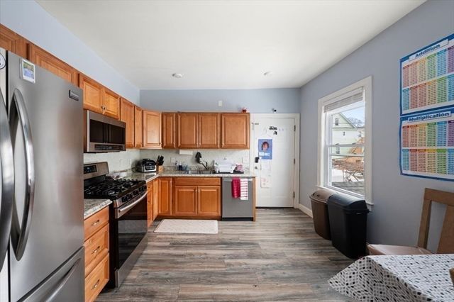 50-52 Andrews Street, Lowell, MA 01852