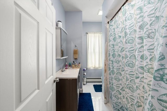 50-52 Andrews Street, Lowell, MA 01852