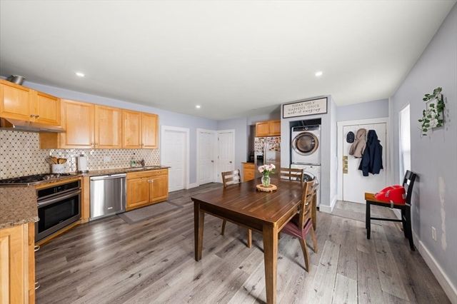 50-52 Andrews Street, Lowell, MA 01852