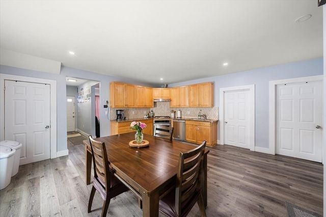 50-52 Andrews Street, Lowell, MA 01852