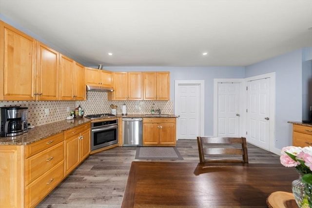 50-52 Andrews Street, Lowell, MA 01852
