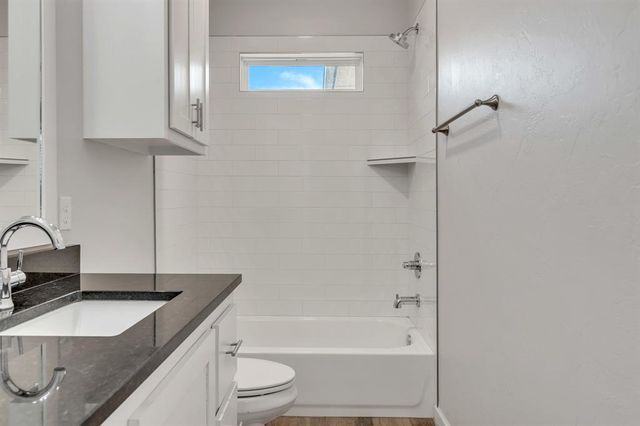 15809 Aparados Way, Edmond, OK 73013