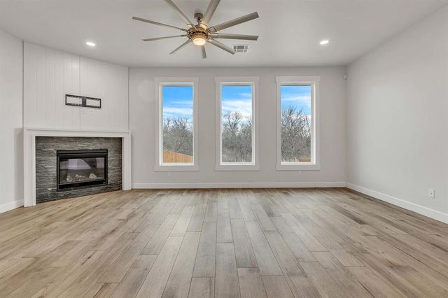 15809 Aparados Way, Edmond, OK 73013