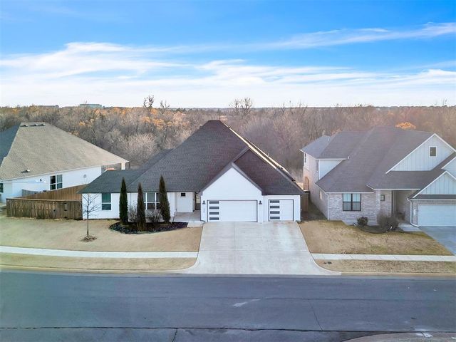 15809 Aparados Way, Edmond, OK 73013