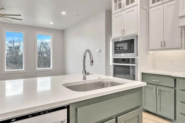 15809 Aparados Way, Edmond, OK 73013