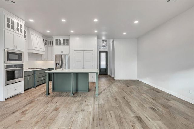 15809 Aparados Way, Edmond, OK 73013