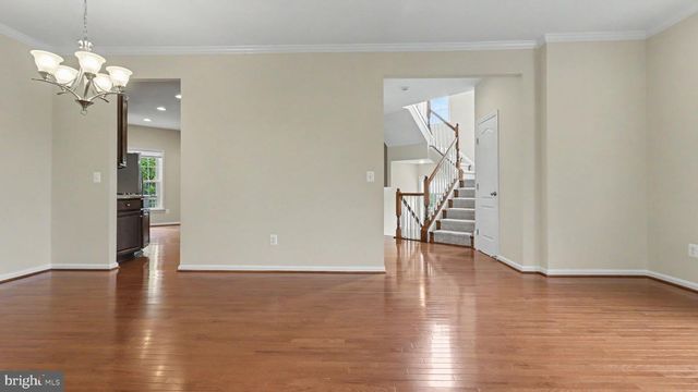 42371 TRELLIS SQ, Brambleton, VA 20148