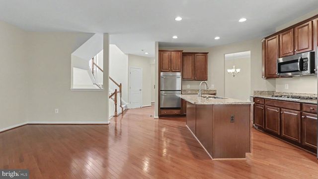 42371 TRELLIS SQ, Brambleton, VA 20148