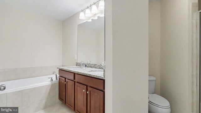 42371 TRELLIS SQ, Brambleton, VA 20148