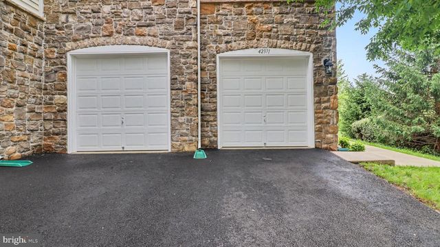 42371 TRELLIS SQ, Brambleton, VA 20148