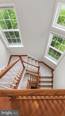 42371 TRELLIS SQ, Brambleton, VA 20148