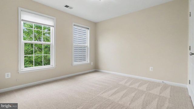 42371 TRELLIS SQ, Brambleton, VA 20148