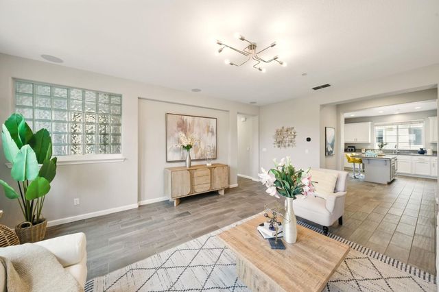 26540 Hayward Boulevard, Hayward, CA 94542